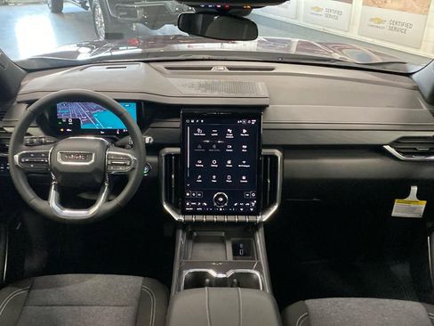 New 2025 GMC Acadia Elevation image 20