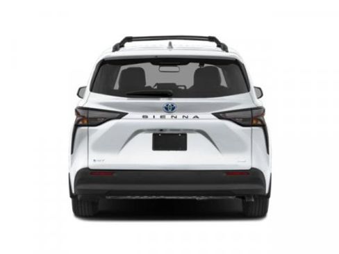 Used 2025 Toyota Sienna XLE FWD image 8