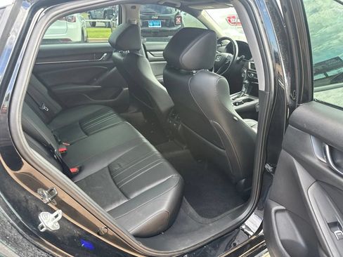 Used 2021 Honda Accord EX-L image 16