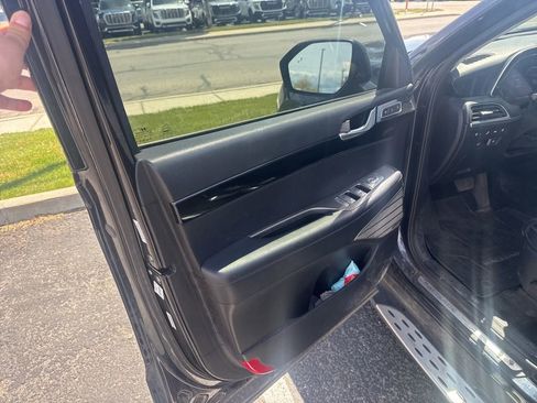 Used 2021 Hyundai Palisade Limited AWD/4WD image 9