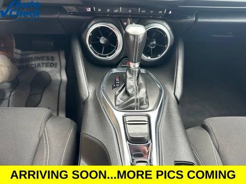Used 2023 Chevrolet Camaro LT RWD image 18