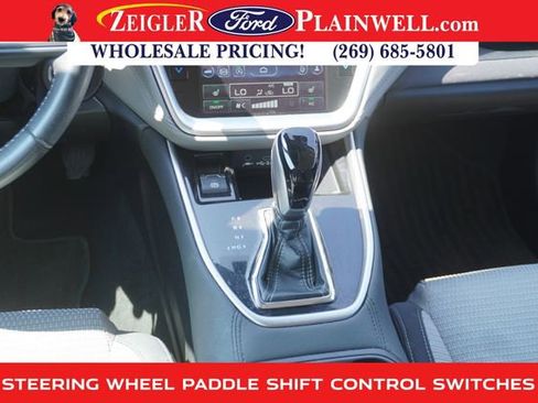 Used 2023 Subaru Outback Premium image 16