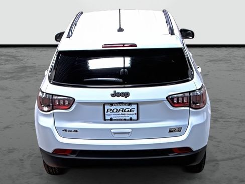 New 2026 Jeep Compass Latitude image 3