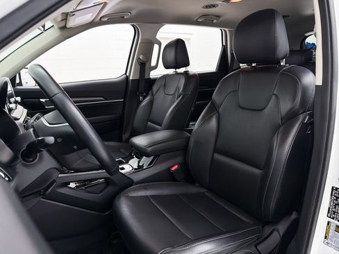 Used 2020 Kia Telluride LX AWD/4WD image 19