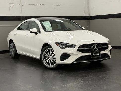 Used 2025 Mercedes-Benz CLA 250 image 2