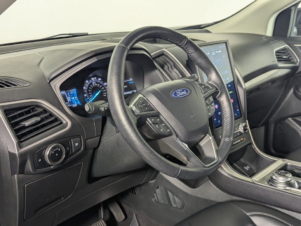 Used 2024 Ford Edge SEL AWD/4WD image 13