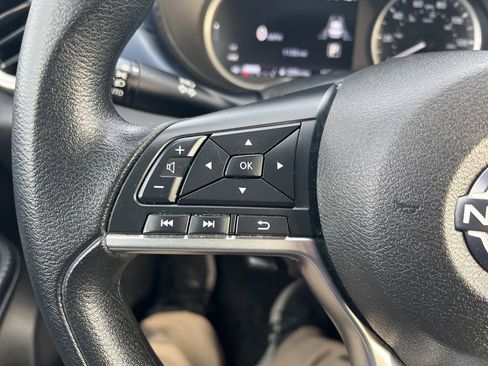 Certified 2023 Nissan Versa SV image 52