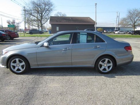 Used 2015 Mercedes-Benz E 350 4MATIC Sedan image 5