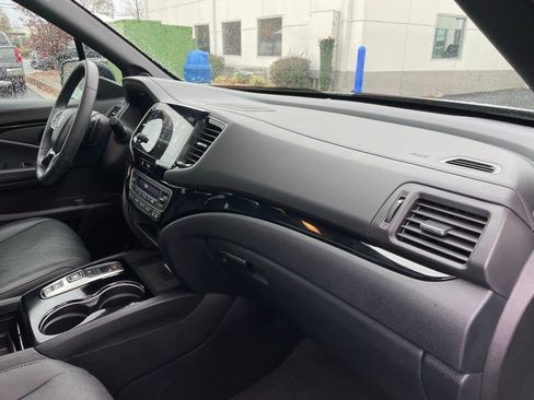 Certified 2023 Honda Passport Elite image 34