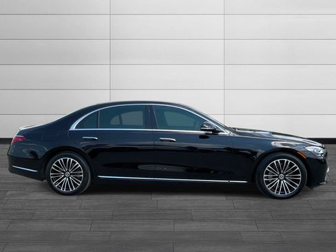 Used 2021 Mercedes-Benz S 580 4MATIC Sedan image 2