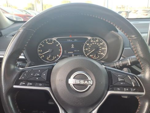 Certified 2023 Nissan Altima 2.5 SR FWD image 19
