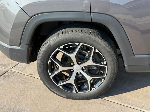Used 2024 Jeep Compass Limited AWD/4WD image 6
