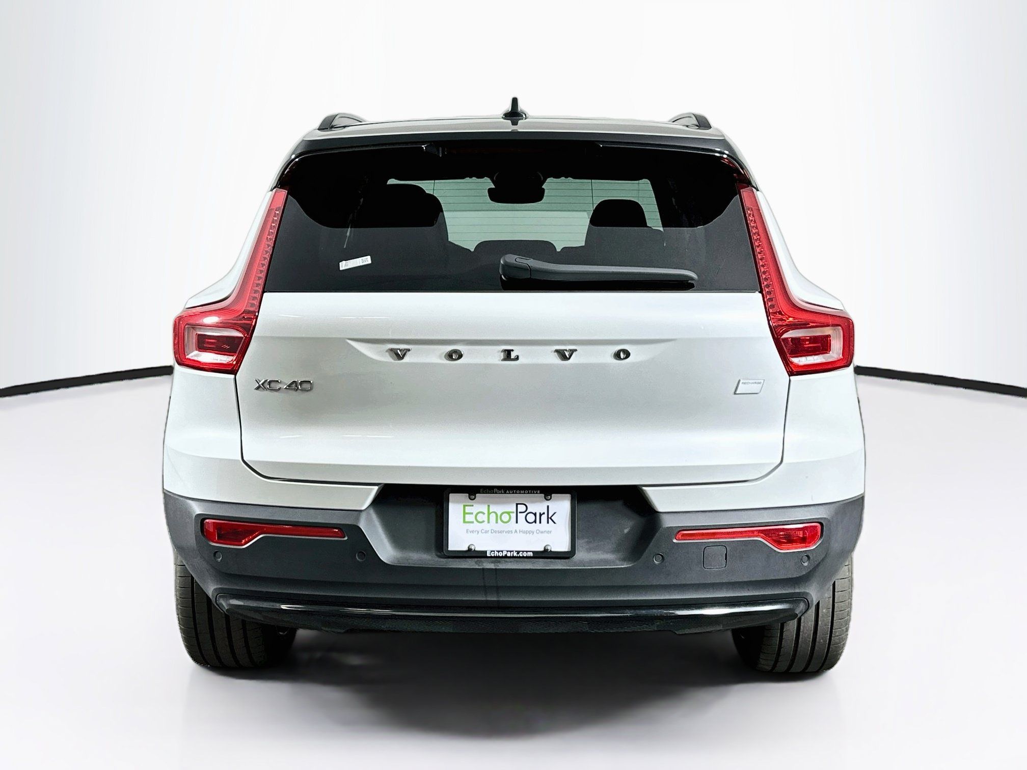 Used 2024 Volvo XC40 Recharge Plus w/ Protection Package Premier RWD image 7