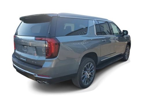 New 2025 GMC Yukon XL Denali image 5