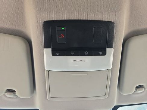 Used 2023 Nissan Rogue SV image 7