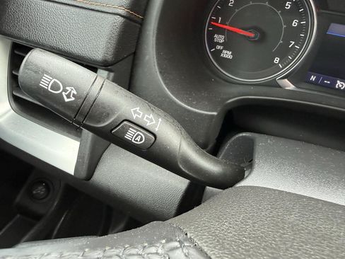 Used 2020 GMC Terrain SLT w/ Preferred Package FWD image 28