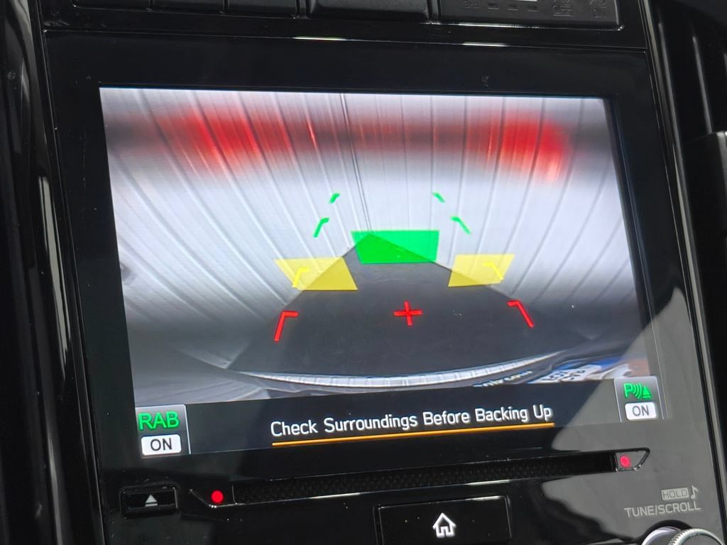 Used 2022 Subaru Ascent Limited w/ Technology Package AWD/4WD image 7
