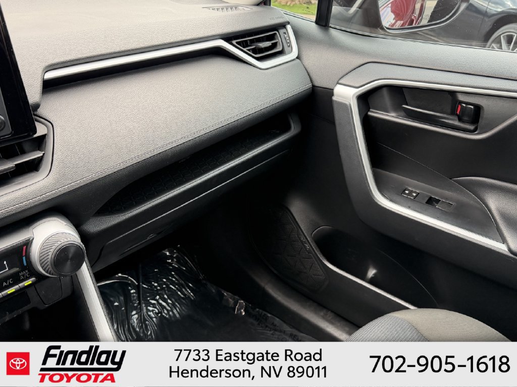 Certified 2022 Toyota RAV4 LE FWD image 20