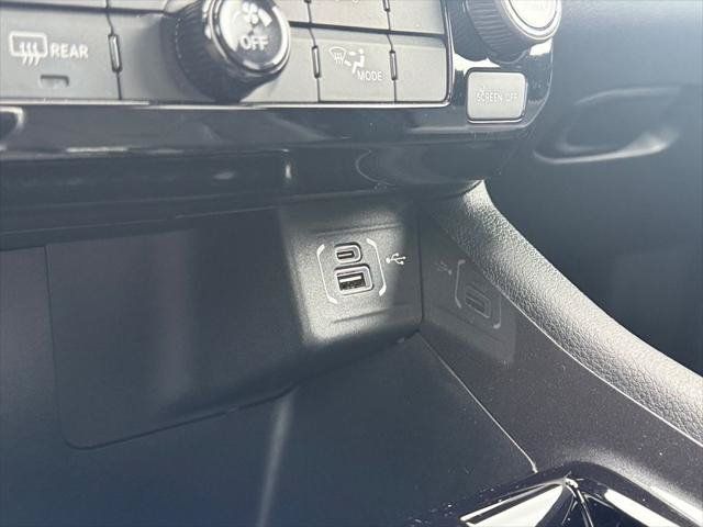 Certified 2023 Jeep Compass Latitude AWD/4WD image 21