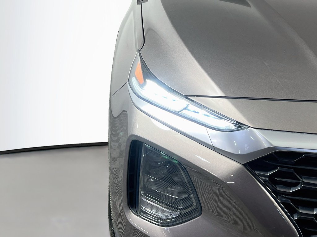 Used 2020 Hyundai Santa Fe SE w/ Cargo Package FWD image 9