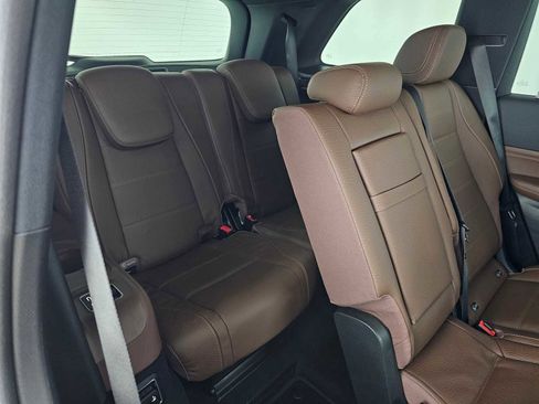 New 2026 Mercedes-Benz GLS 580 4MATIC image 13
