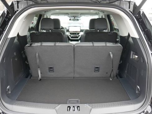 New 2026 Ford Explorer Active w/ Active Comfort Package AWD/4WD image 12