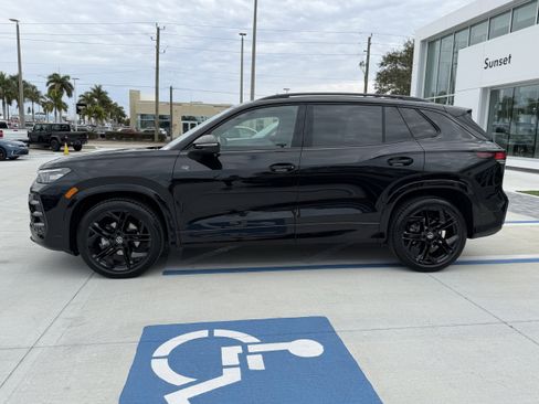 New 2026 Volkswagen Tiguan SE R-Line FWD image 6