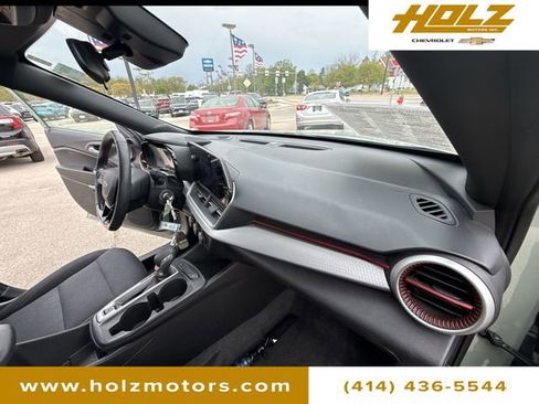 Certified 2024 Chevrolet Trax RS w/ Driver Confidence Package FWD image 25