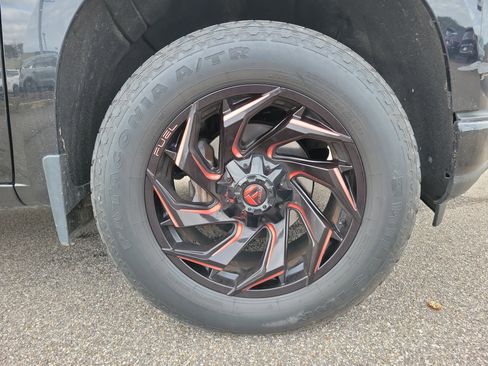 Used 2019 Chevrolet Silverado 1500 RST image 28