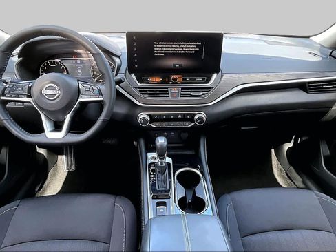 Certified 2024 Nissan Altima 2.5 SV w/ SV Premium Package FWD image 15