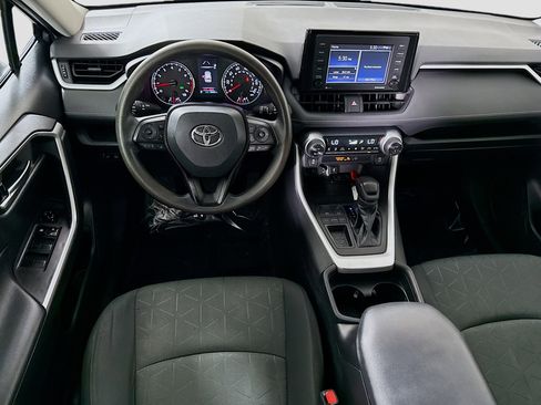 Used 2021 Toyota RAV4 XLE FWD image 17