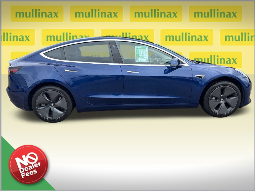 Used 2020 Tesla Model 3 Standard Range Plus RWD image 2