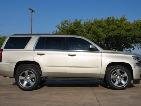 Used 2017 Chevrolet Tahoe LT w/ Luxury Package RWD image 14