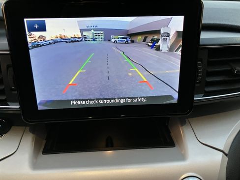 Used 2023 Ford Explorer XLT w/ Equipment Group 202A image 11