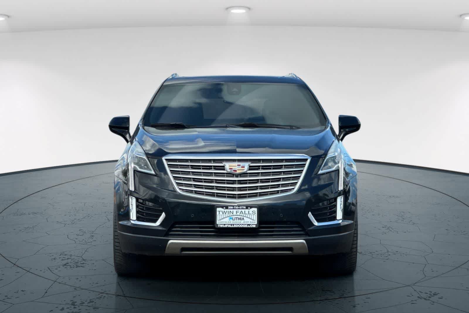 Used 2017 Cadillac XT5 Platinum AWD/4WD image 10