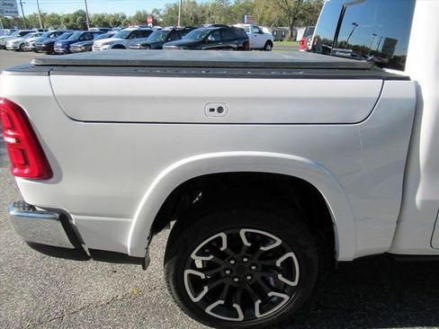 Certified 2025 RAM 1500 Limited image 36