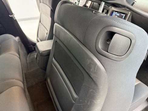 Used 2013 Dodge Challenger R/T image 30