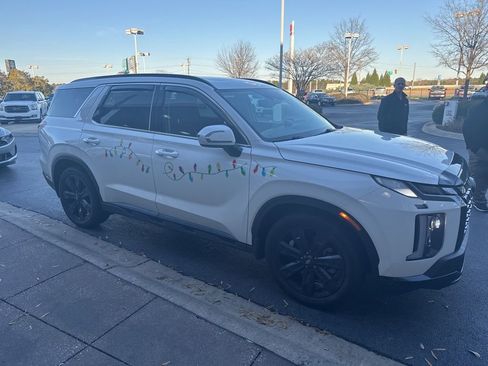 Used 2023 Hyundai Palisade XRT w/ Cargo Package image 2