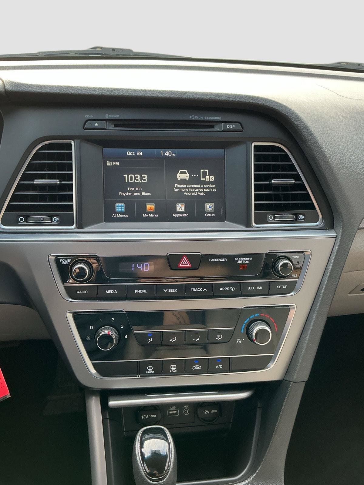 Used 2016 Hyundai Sonata SE FWD image 11