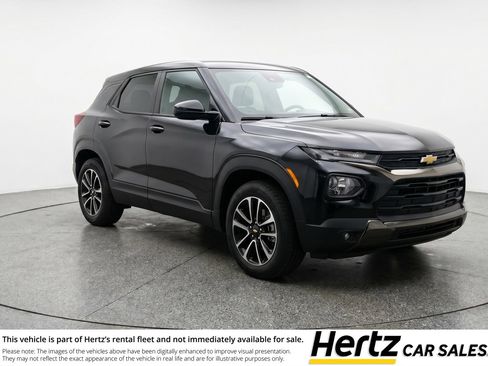 Used 2025 Chevrolet TrailBlazer LT AWD/4WD image 1