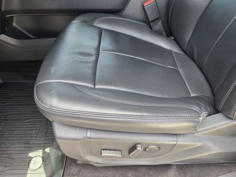 Used 2022 Ford Expedition XLT RWD image 18