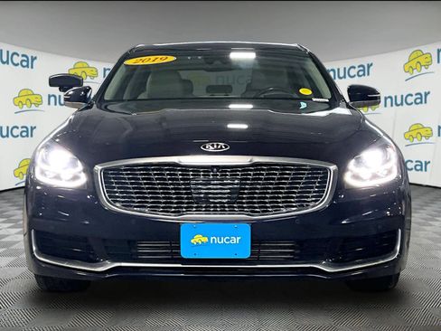 Used 2019 Kia K900 Luxury image 2