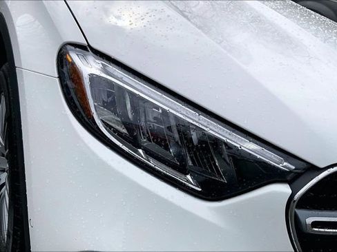 Used 2026 Mercedes-Benz GLC 300 4MATIC image 24