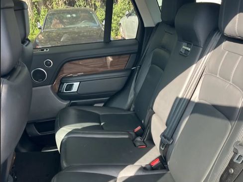 Used 2021 Land Rover Range Rover AWD/4WD image 15
