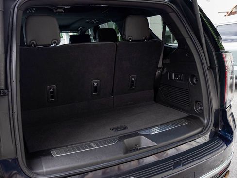 Used 2023 Chevrolet Tahoe High Country RWD image 34