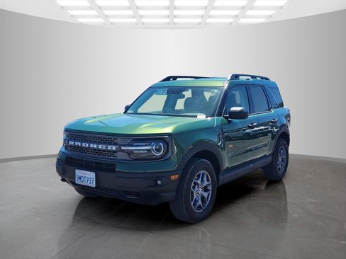 Used 2023 Ford Bronco Sport Badlands AWD/4WD image 2