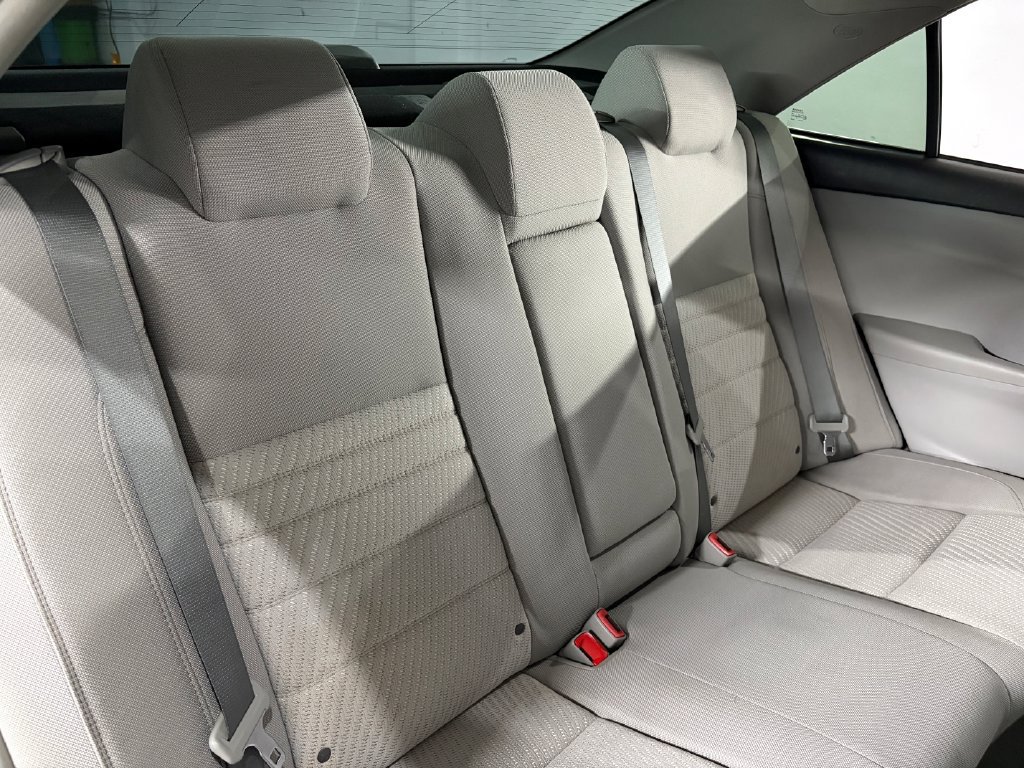 Used 2016 Toyota Camry LE FWD image 37