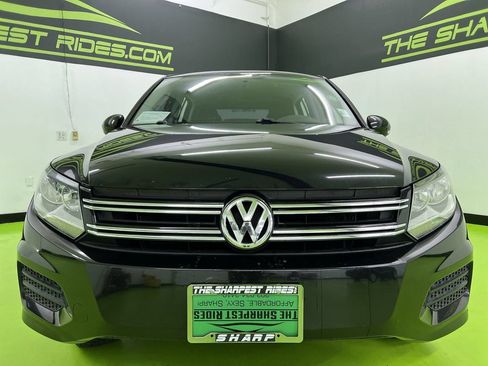 Used 2013 Volkswagen Tiguan S FWD image 3