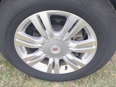 Used 2012 Cadillac SRX Luxury image 28