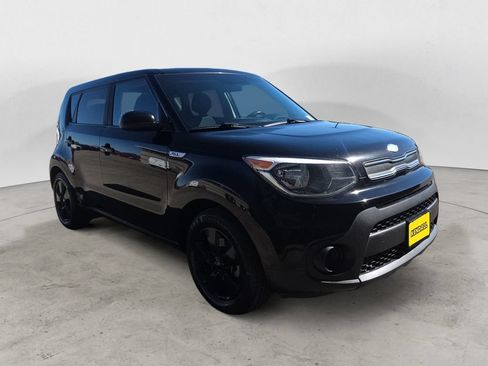 Used 2019 Kia Soul FWD image 3